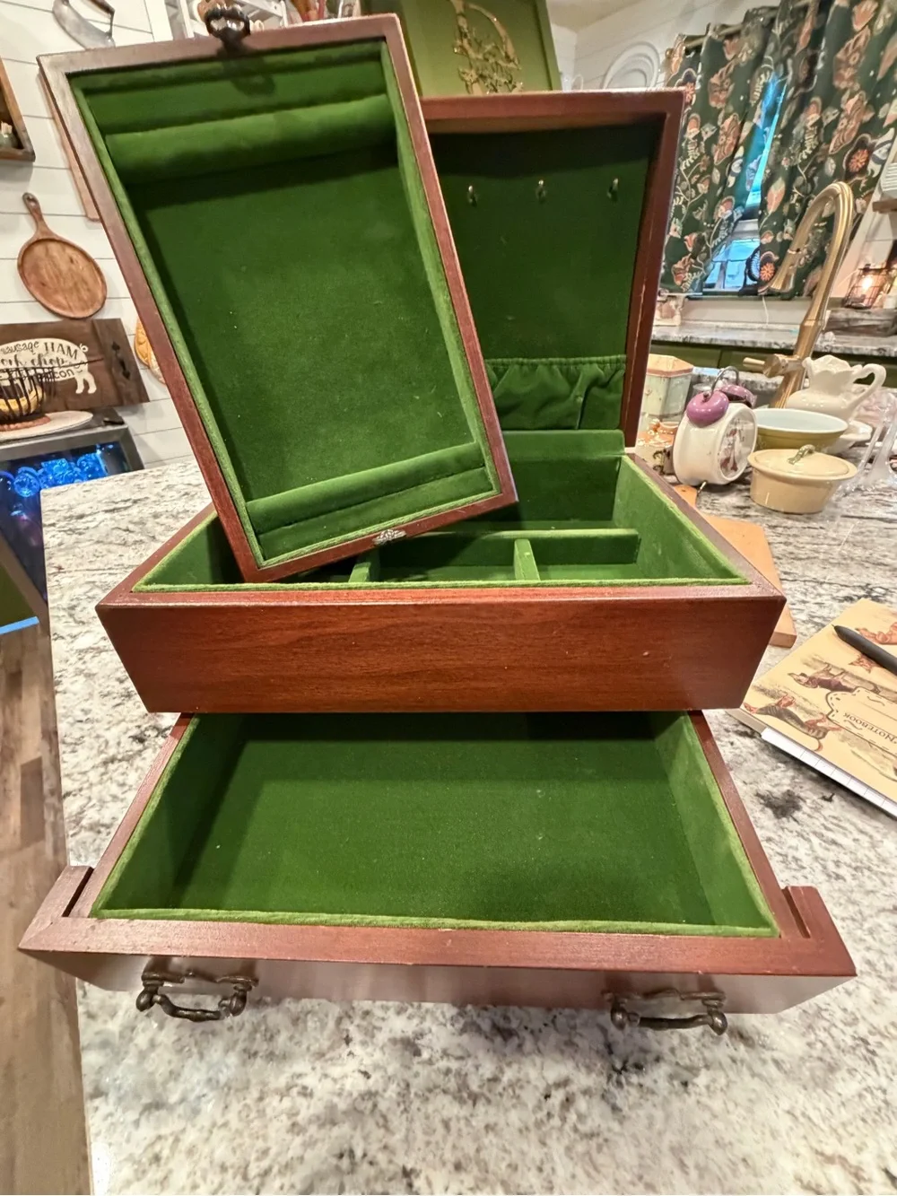 Reed & Barton Mahogany Finish Wooden Serving Box with Brass Plate
